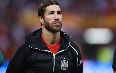 顺发体育动态-他的庆祝动作有创意